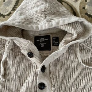 Men’s Sweater Size Medium -H&M